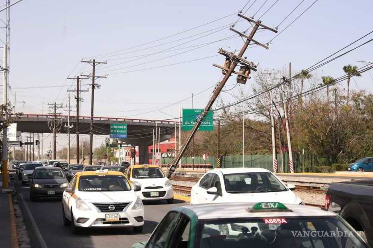 Vientos dejan dos heridos en Monterrey y 205 reportes