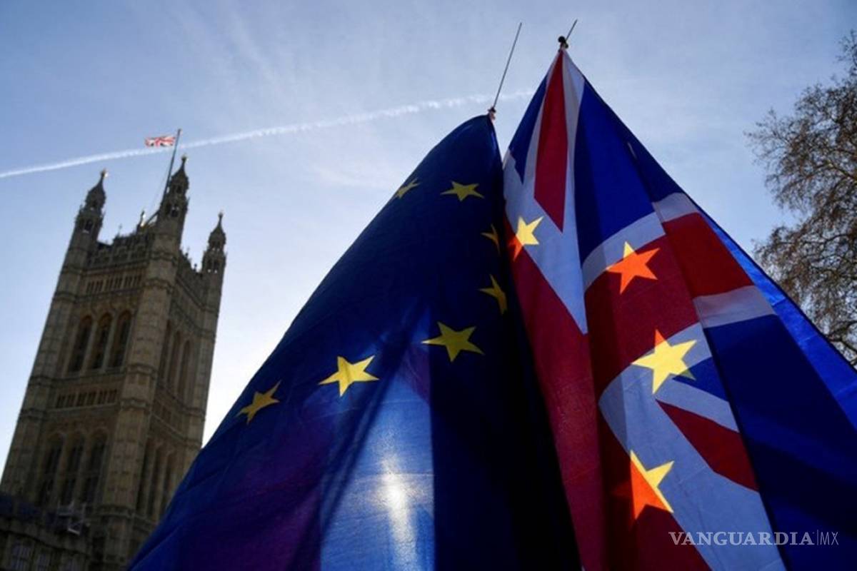 Reina Isabel II aprueba la ley sobre el 'Brexit'