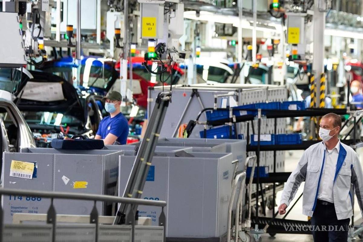 Busca Chrysler construir sólo vehículos eléctricos