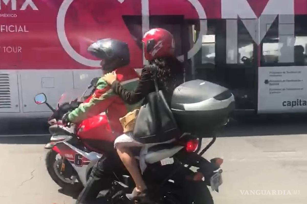 Exhiben a secretario del Trabajo de AMLO circulando en sentido contrario