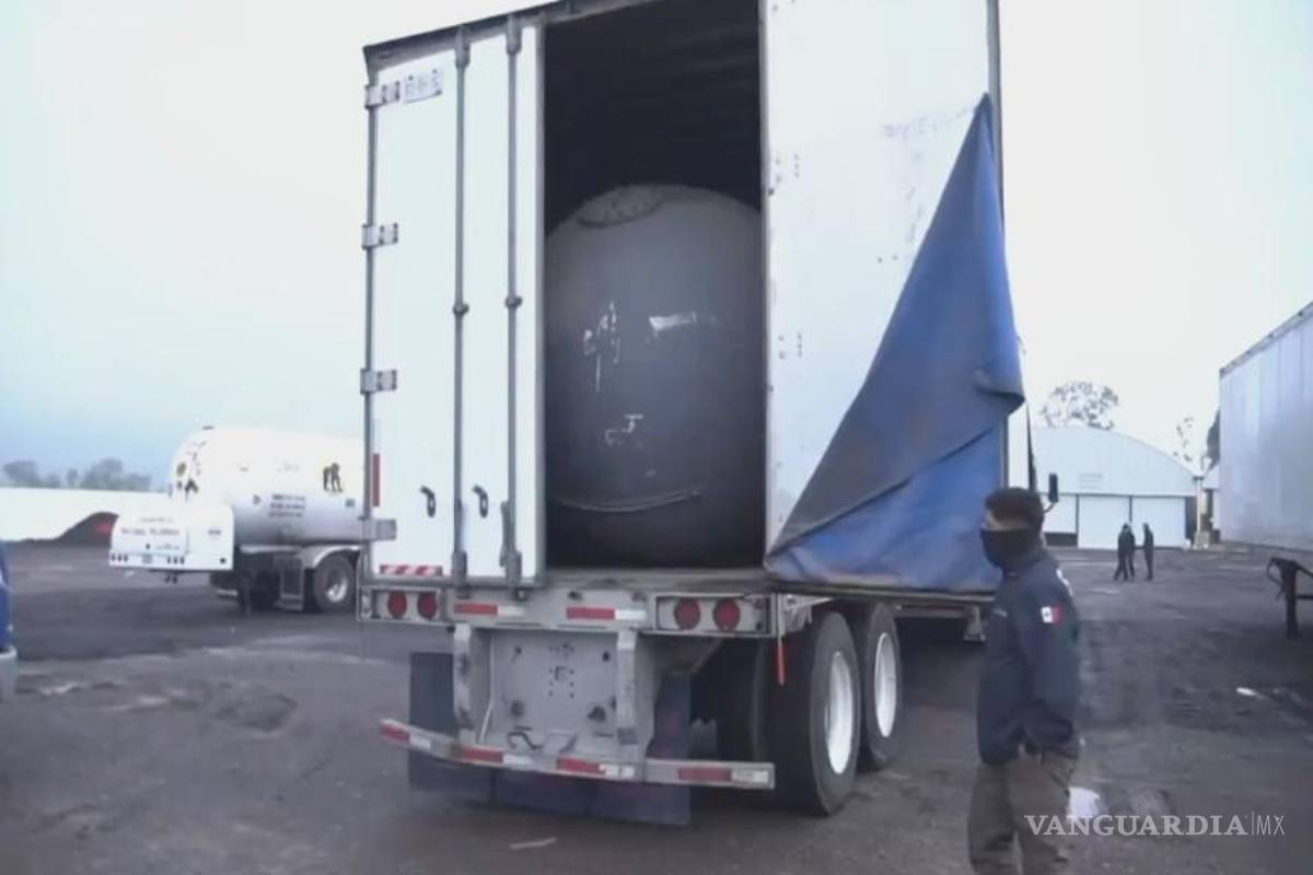 Indaga Gobierno Federal a funcionarios tras golpe a red de huachicol, confirma Sheinbaum