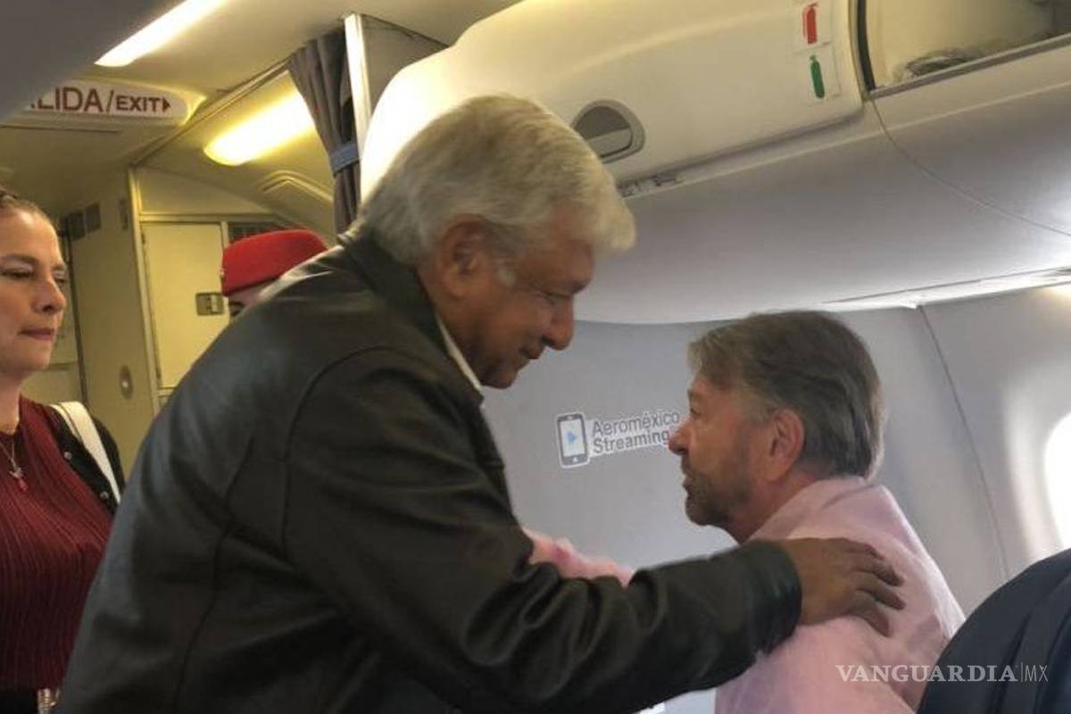 AMLO y Castañeda se encuentran en vuelo con destino a Oaxaca