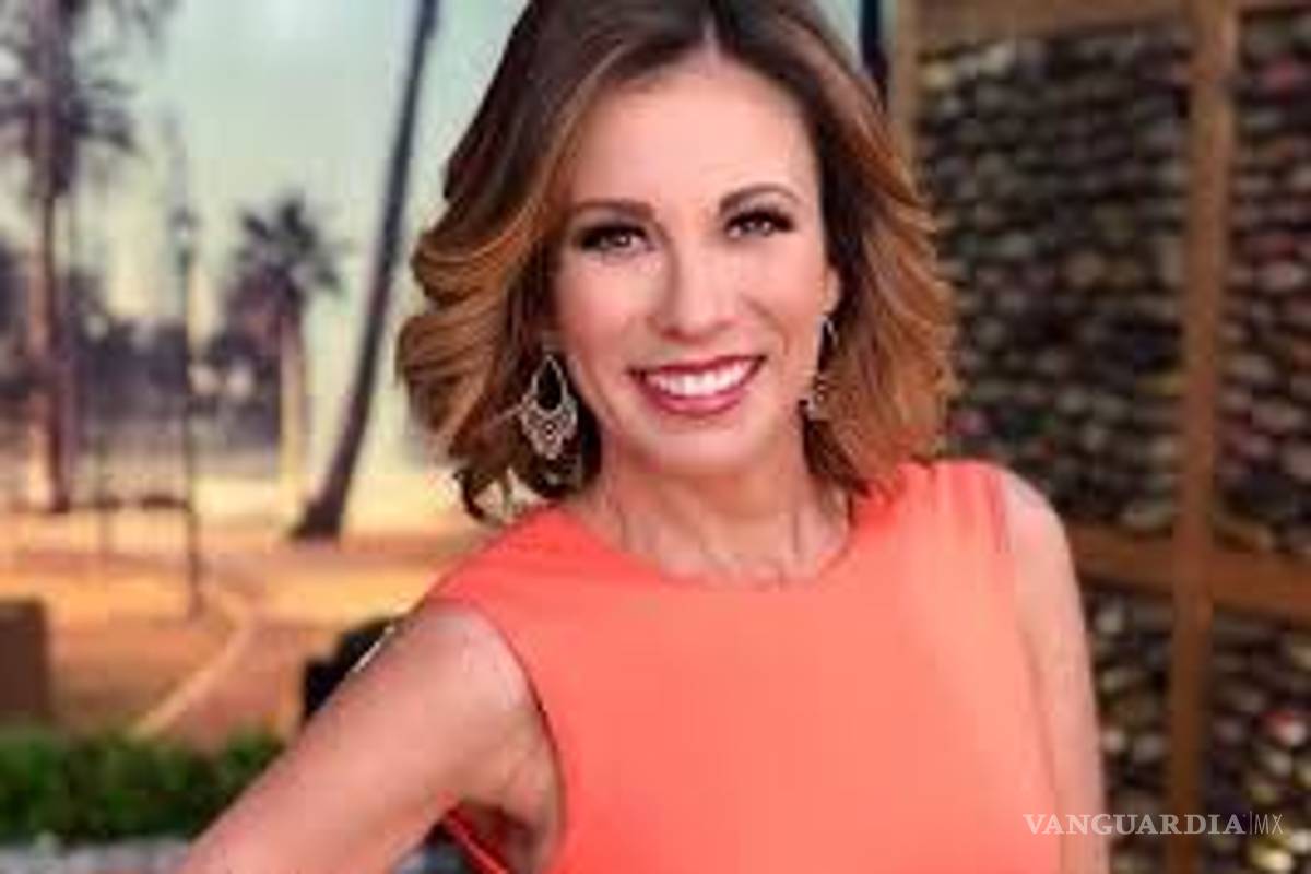 ¡Ingrid Coronado visita Televisa y aparece en Hoy!