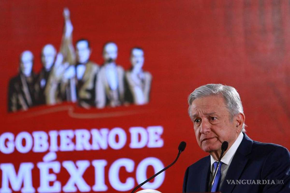 AMLO lamenta la muerte de José José, 'El Principe de la Canción'