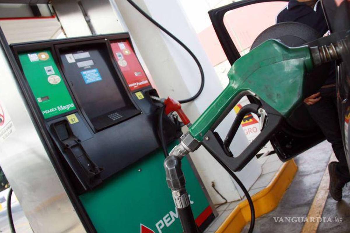Van por colecta de firmas para reducir precio de gasolinas