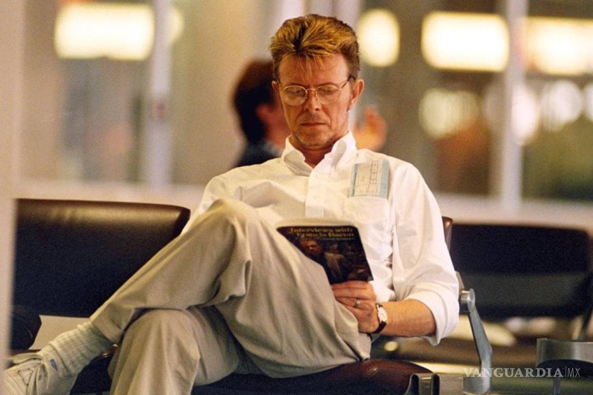 $!Bowie lector: el rockstar amante de las letras tiene su club de lectura