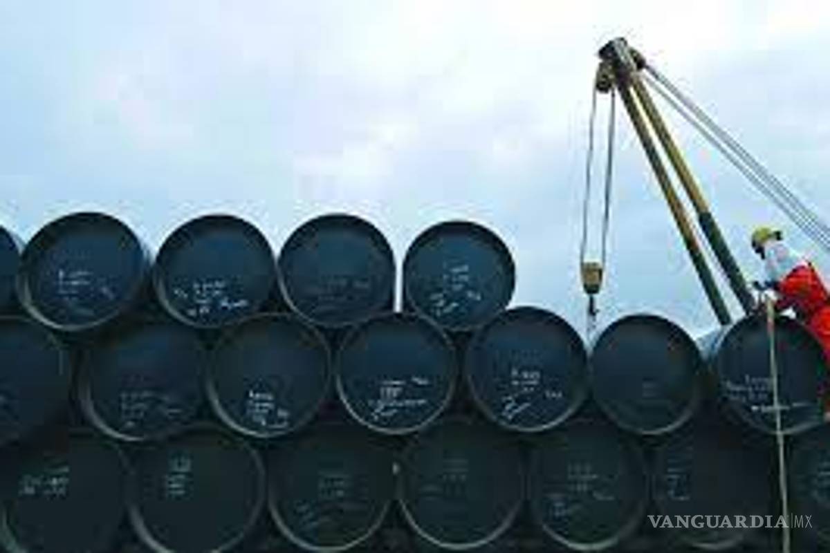 Emiratos Árabes rechaza plan de la OPEP para extender recorte a producción durante 2022