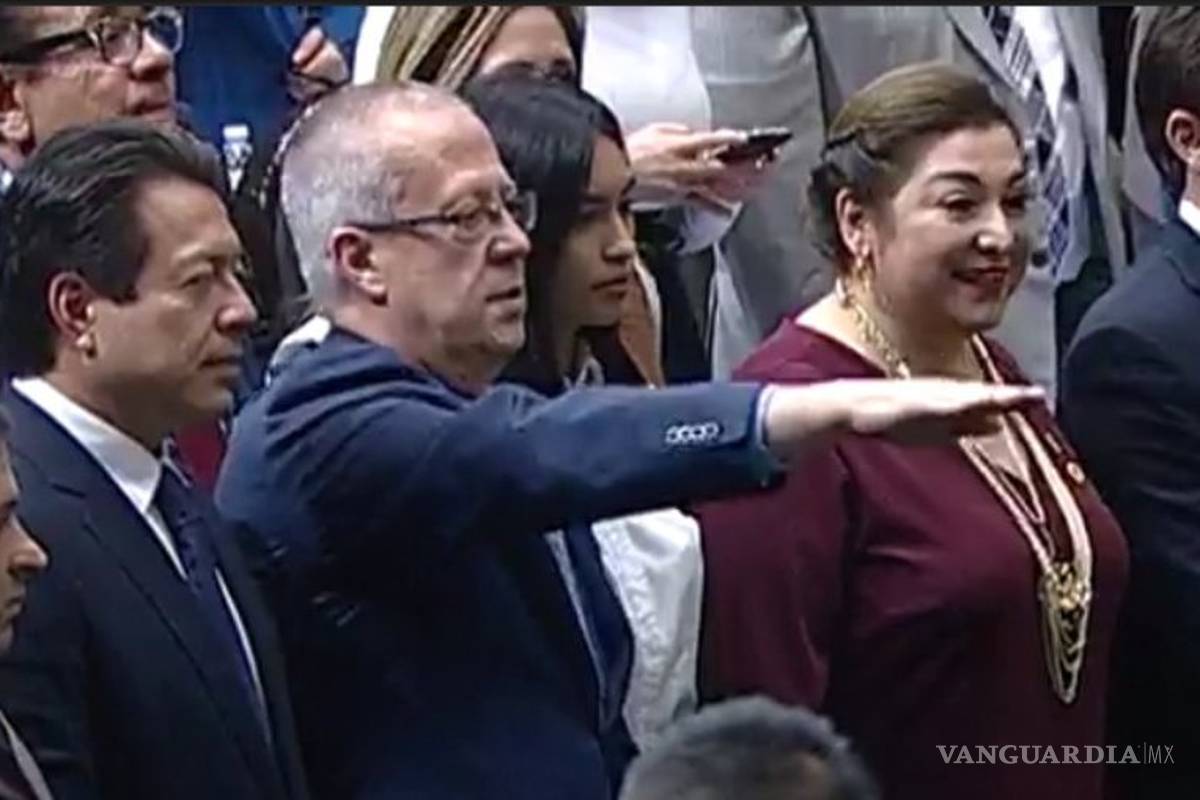 Ratifican a Carlos Urzúa como secretario de Hacienda