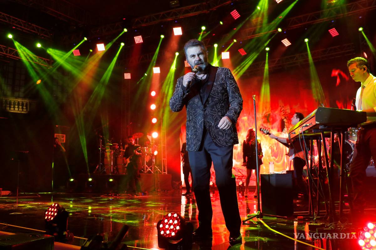 Festeja Mijares a todas las mamás de Saltillo