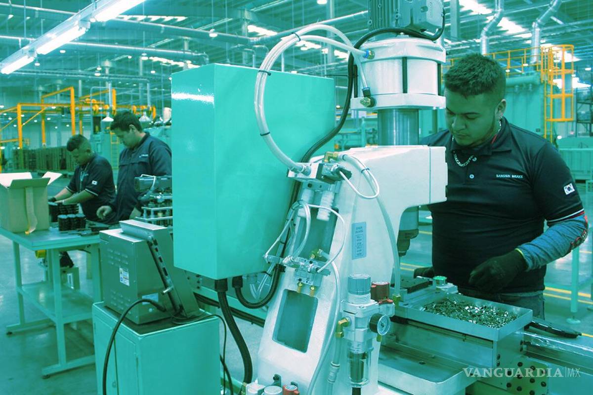 Bajó la inversión en capital fijo 5.8 por ciento en octubre de 2025 a tasa anual