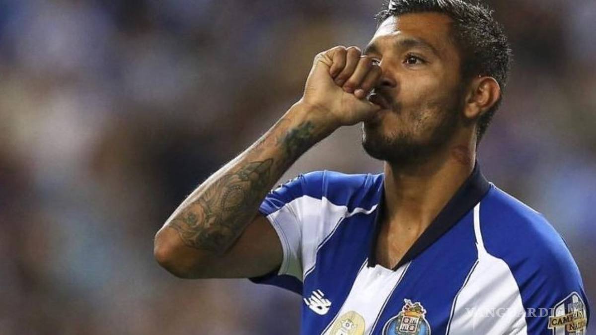 Primero fue Layún...¿Sigue el 'Tecatito'?