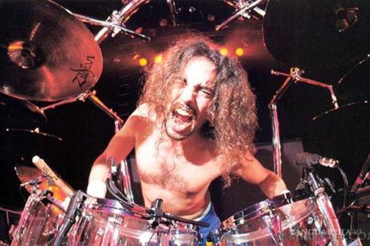 Fallece en el escenario Nick Menza, exbaterista de Megadeth
