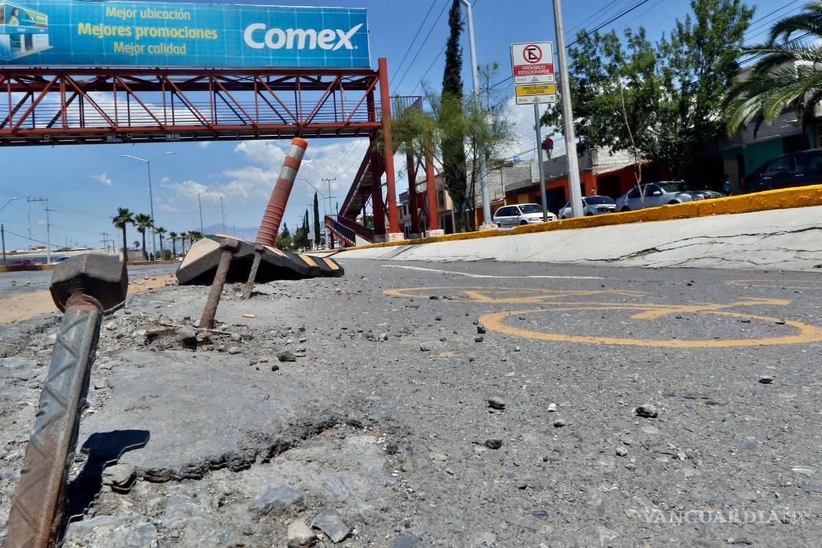 En cuatro meses automovilistas saltillenses destruyen tramo de ciclovía rehabilitada