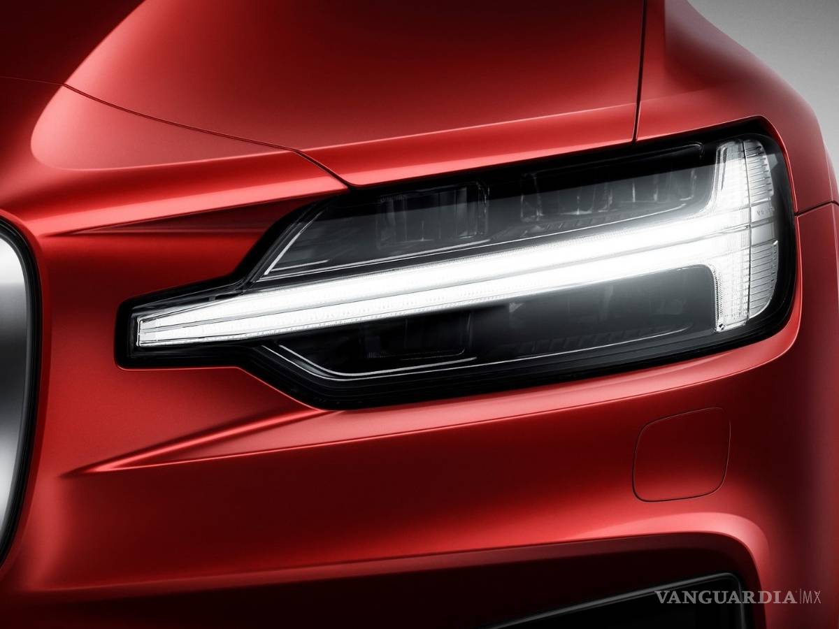 $!Volvo S60 llega a México para buscar su lugar entre los lujosos, checa precios, versiones y equipamiento