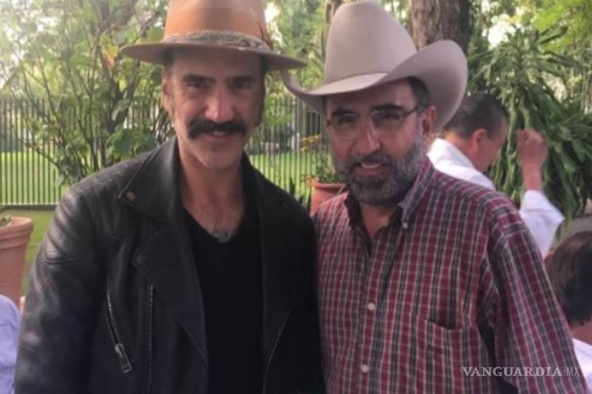 $!Vicente Fernández Jr. reta a que le manden pruebas de que Alejandro Fernández es gay