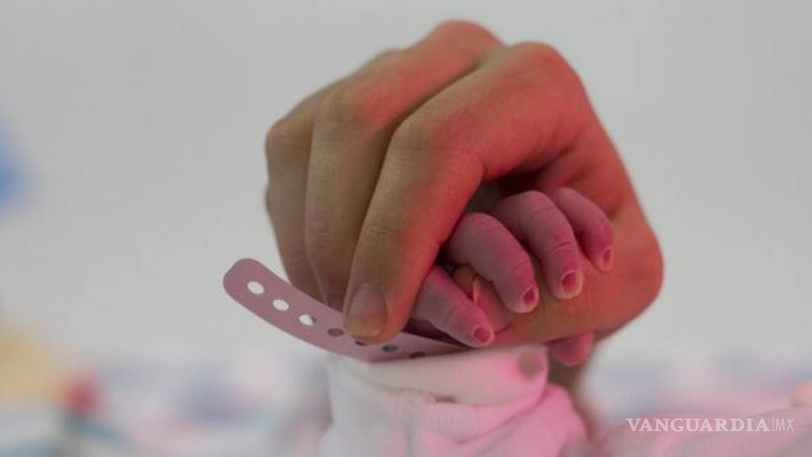 Nace en México primer bebé con anticuerpos contra COVID