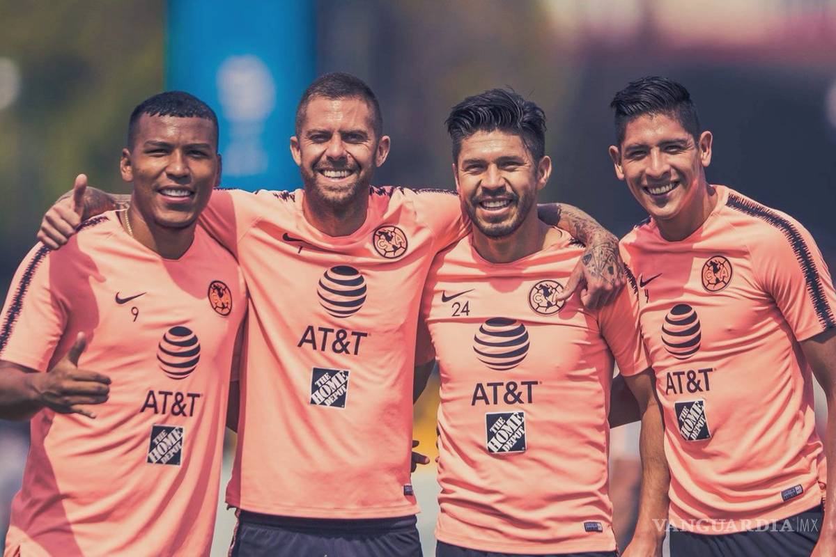 El mexicano que sería el sustituto de De Ligt en el Ajax