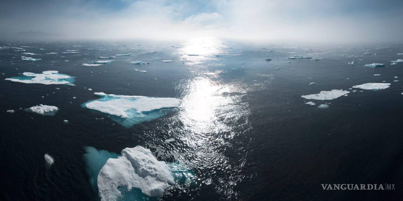 $!Las estaciones meteorológicas cercanas al Polo Norte también mostraron signos de derretimiento, con algunas temperaturas 30°C por encima de lo normal.
