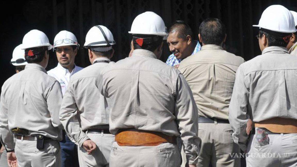 Trabajadores de Pemex consiguen aumentos en 62 líneas de prestaciones y premios