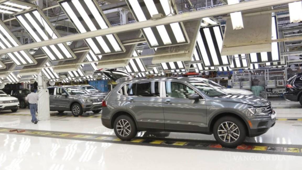 Volkswagen invertirá casi mil millones de dólares más en Puebla