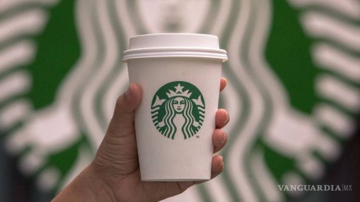 Starbucks ofrece becas a 8 mil en México para que terminen sus estudios