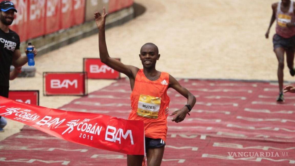 Los kenianos Muteti y Wanbui ganan el Medio Maratón del día del Padre