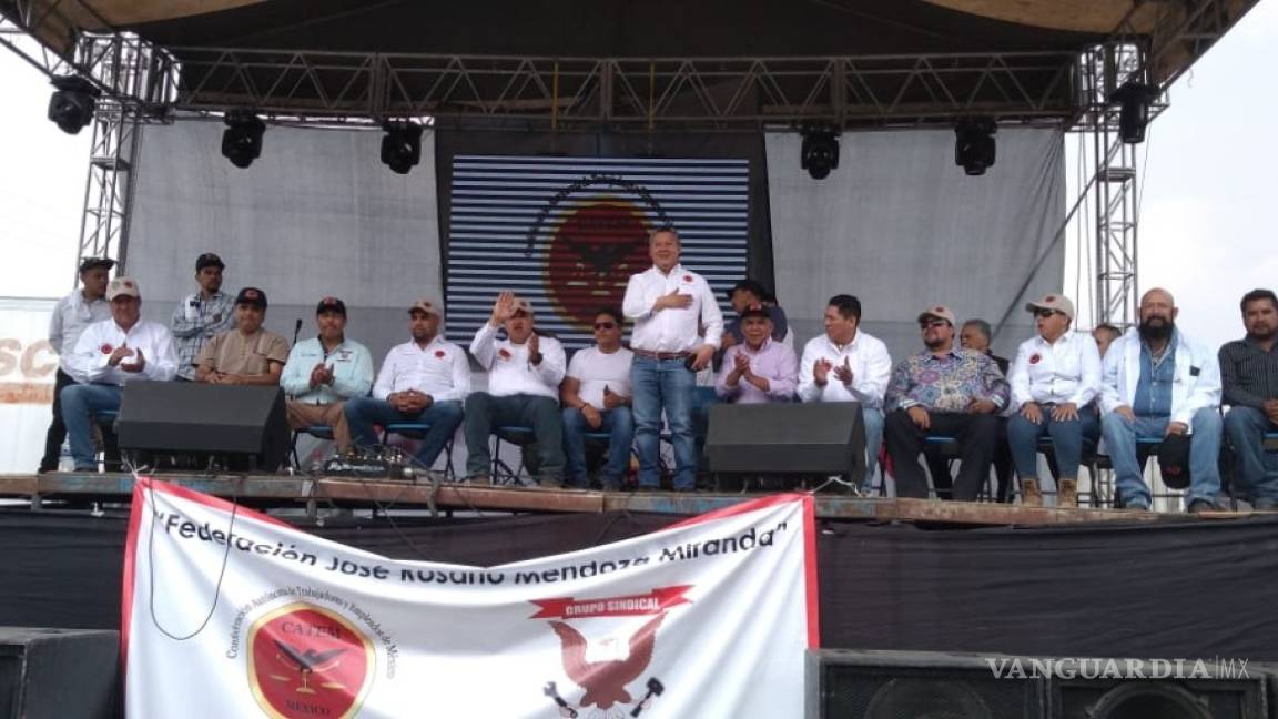 Sindicatos demandan participar en contratos para Santa Lucía