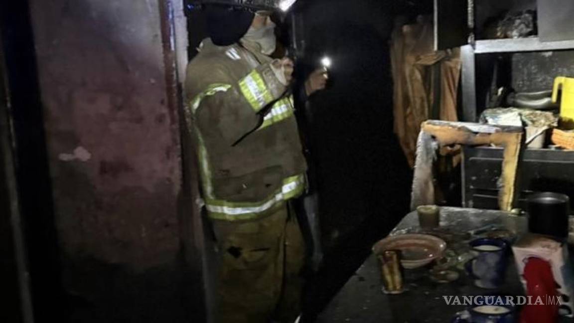 $!Personal de Protección Civil inspeccionó la estructura para descartar daños mayores.