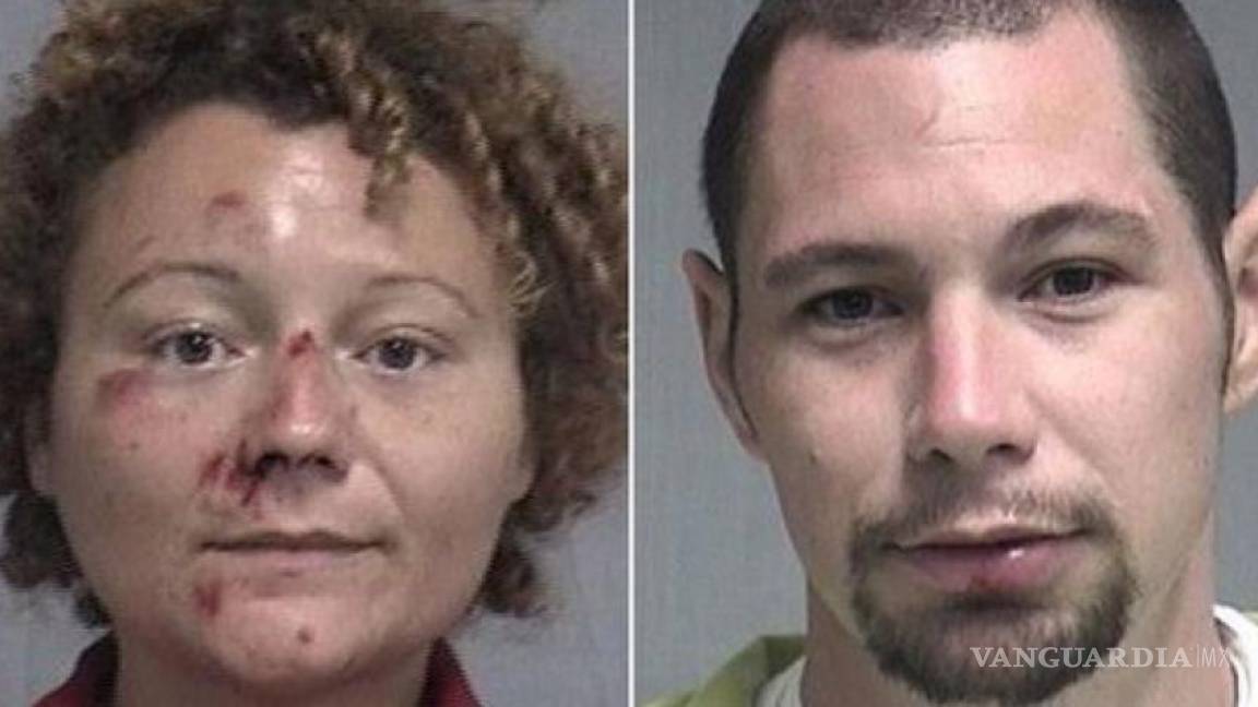 $!Los arrestan por manejar ebrios, tienen sexo en el auto de la policía