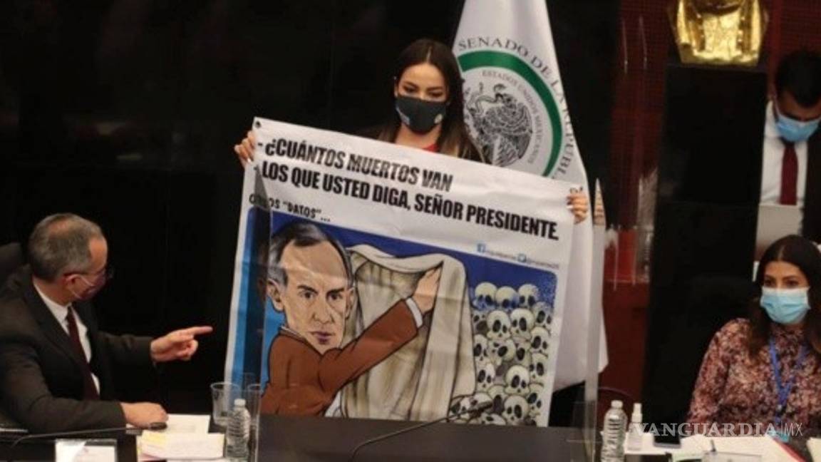 $!López-Gatell se defiende, 'no ha sido fácil atender la pandemia con décadas de abandono'