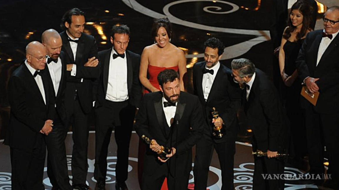 $!Fallece Tony Mendez, el agente de la CIA en el que Ben Affleck se inspiró para rodar 'Argo'