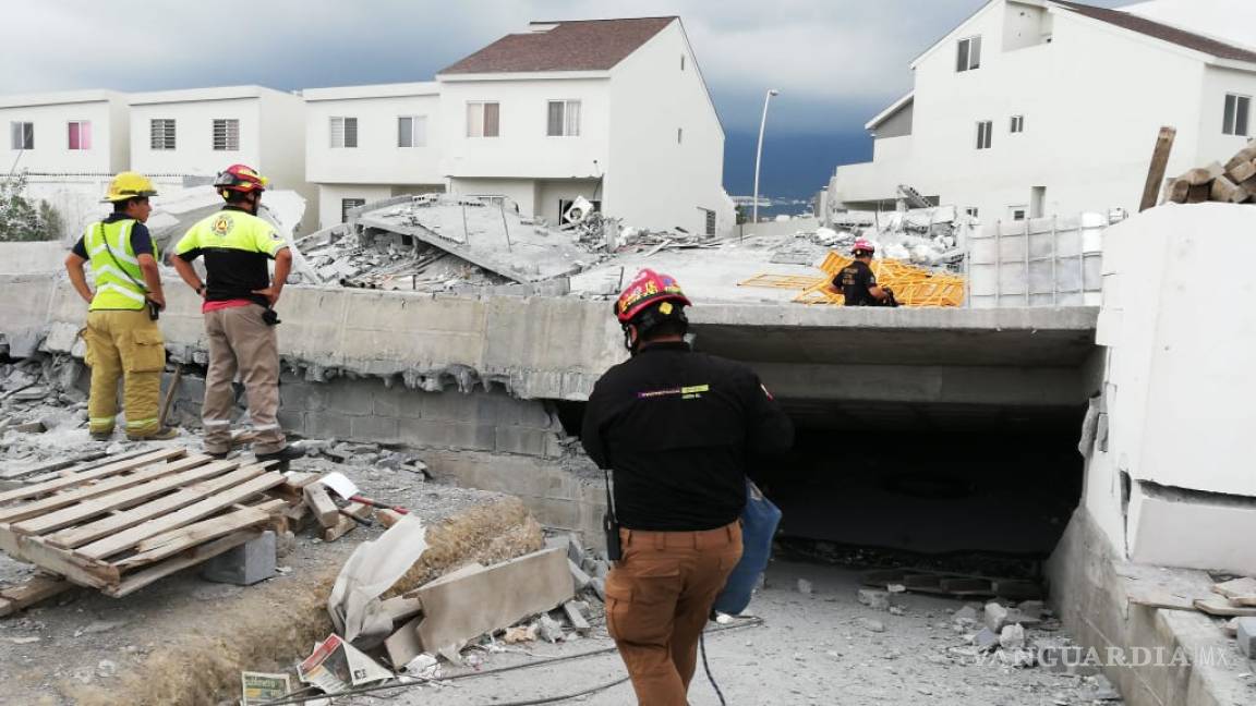 Siete fallecidos tras derrumbe de edificio en Cumbres de Monterrey