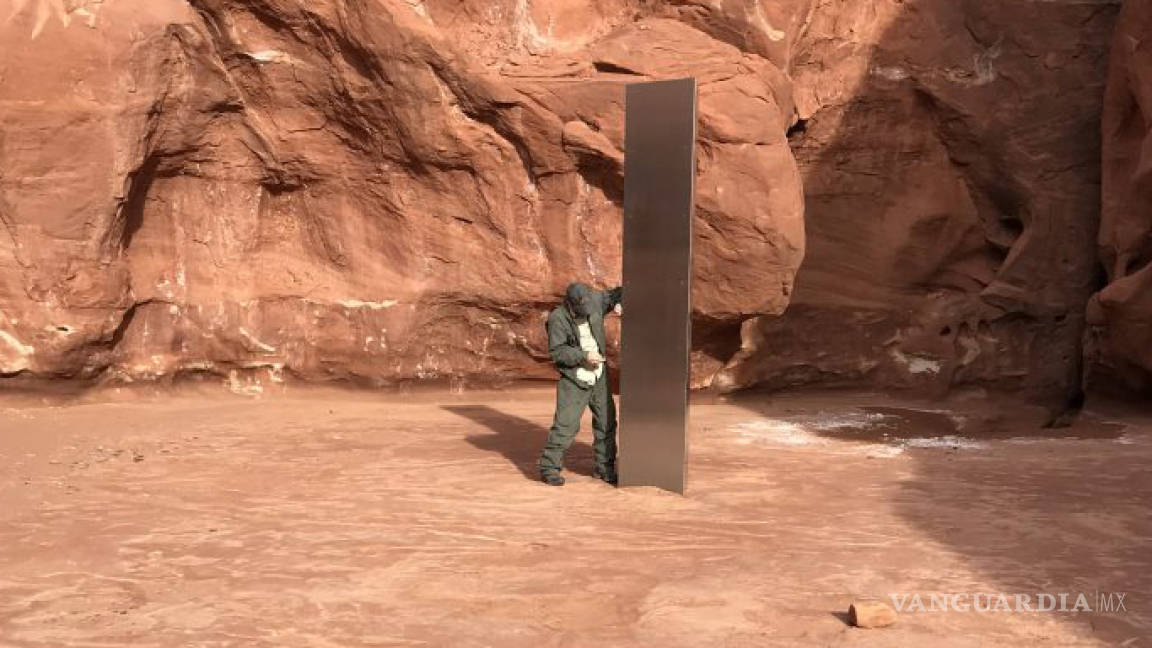 Encuentran extraño monolito en desierto de Utah: ‘Probablemente es arte’, aseguran oficiales