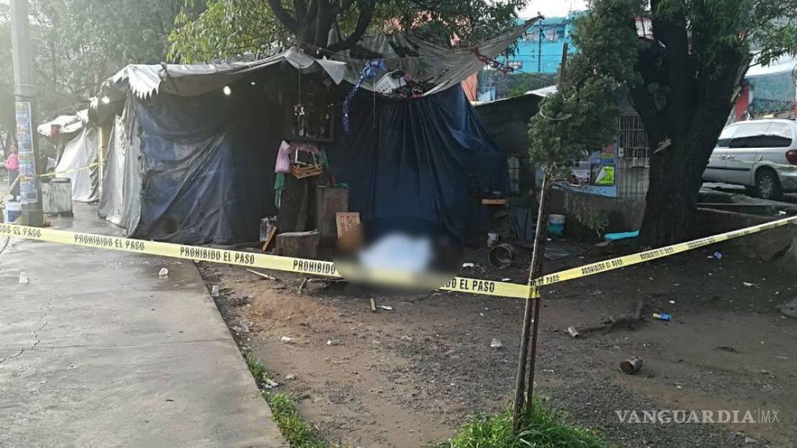 Pasajero mata a tiros a dos asaltantes de una combi en el Estado de México