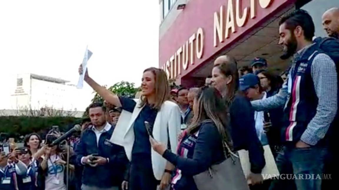 Margarita Zavala acude a registrar a México Libre como partido en el INE
