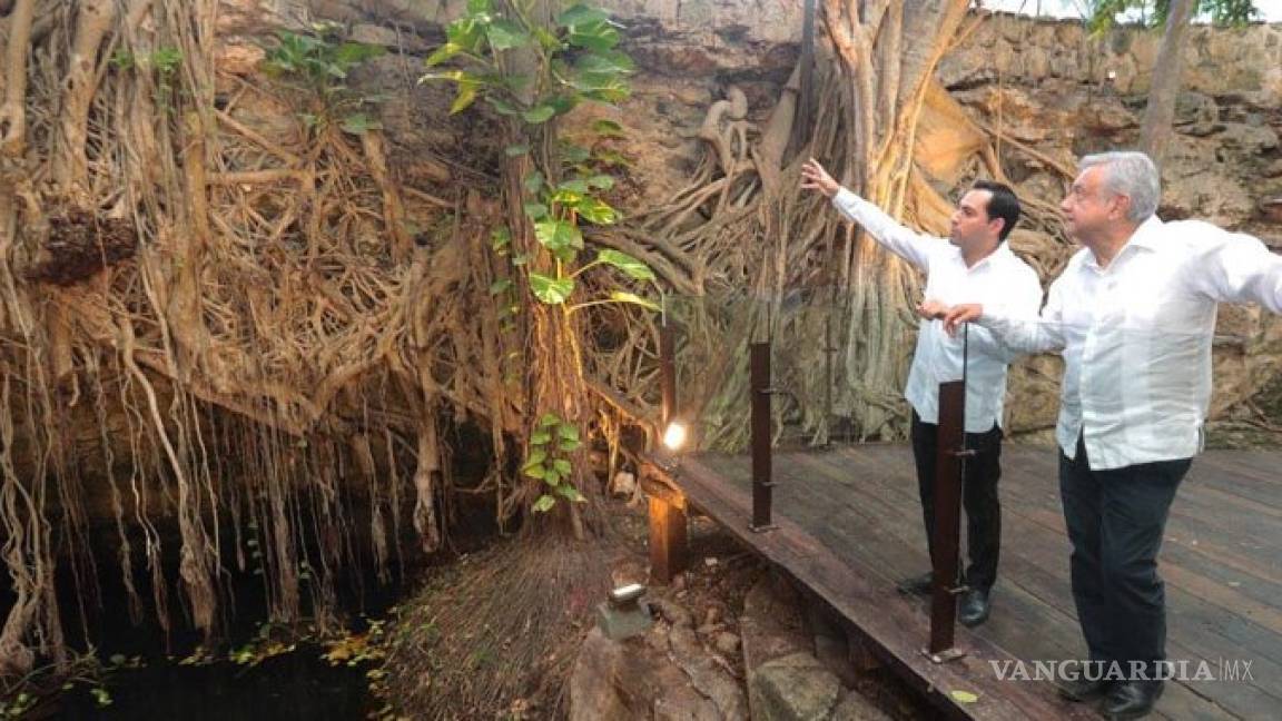 AMLO visitó cenote en Mérida, antes de reunión sobre Tren Maya
