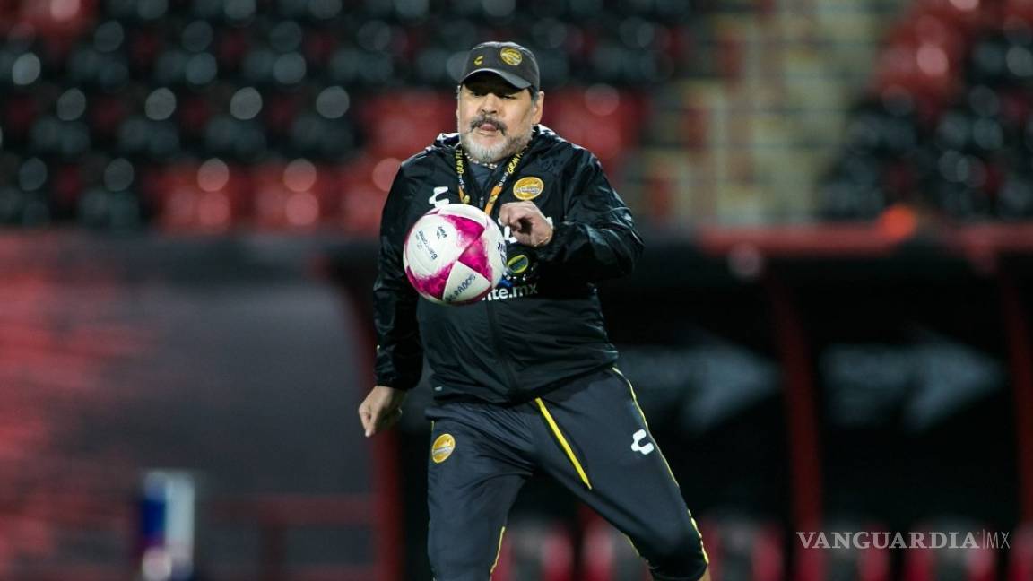 Maradona volvió a explotar contra Lio Messi