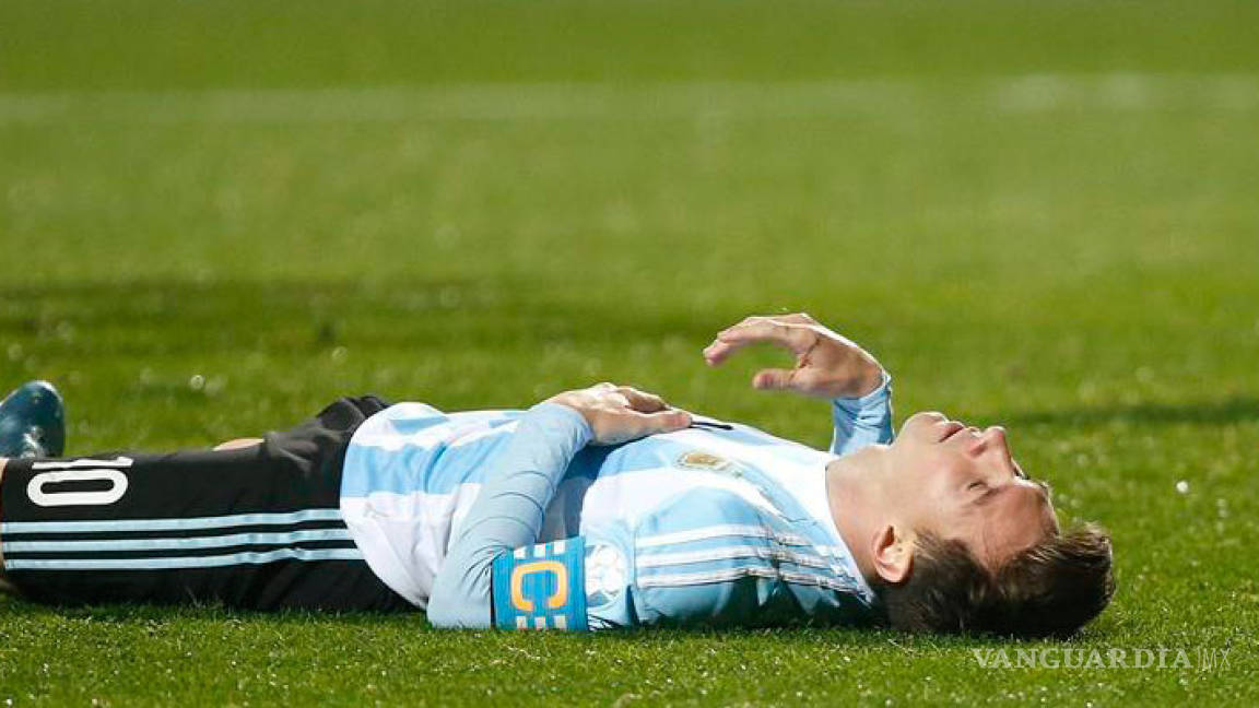 No es sólo Messi, el futbol argentino está al borde de la desafiliación