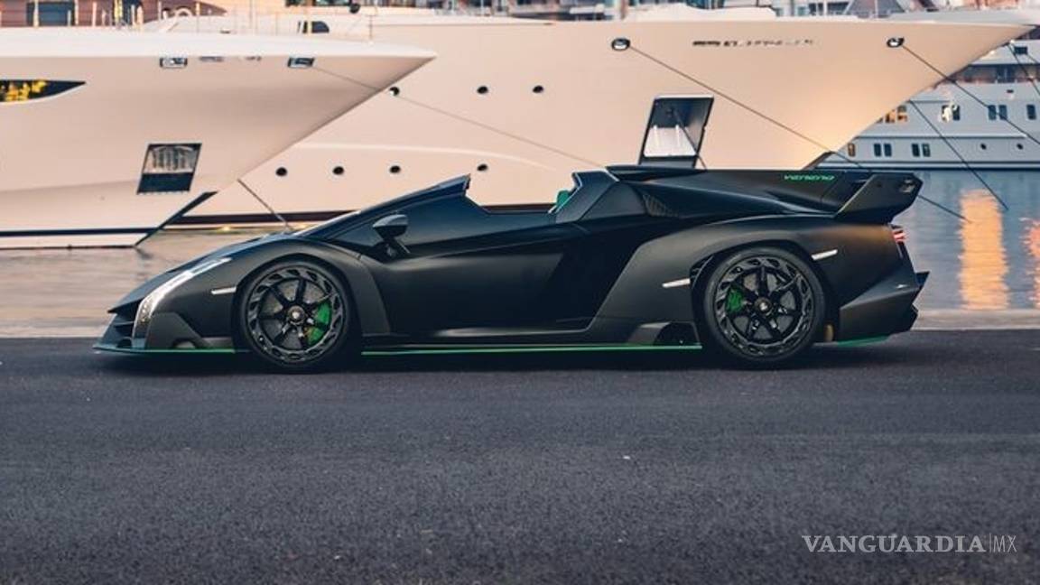 $!Lamborghini Veneno Roadster, súper rápido y súper caro; cuesta más de cien millones de pesos