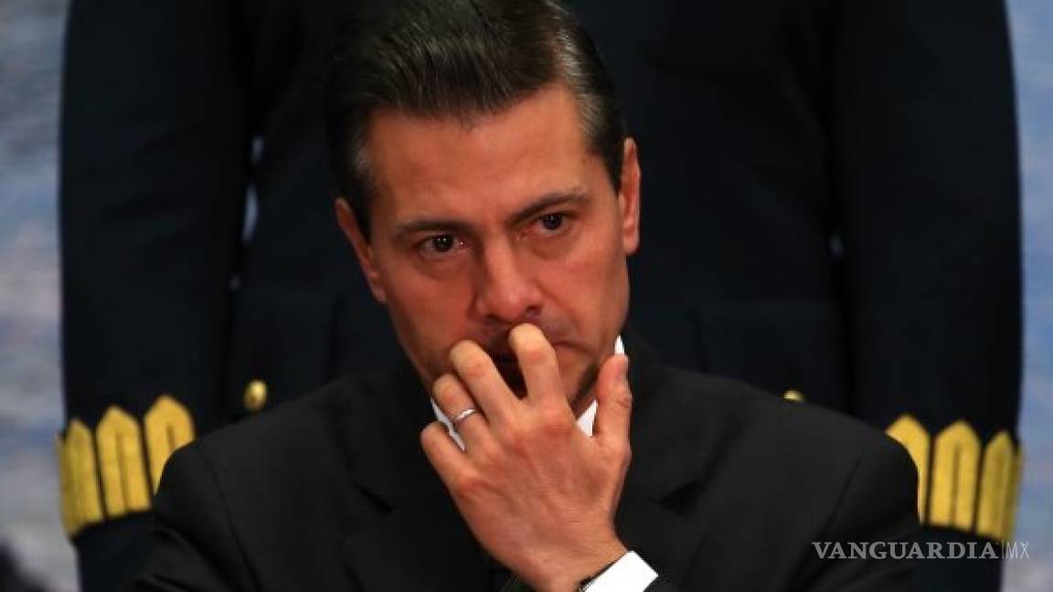 Le cuesta al Gobierno de Peña Nieto lo mismo en deuda que en obra pública