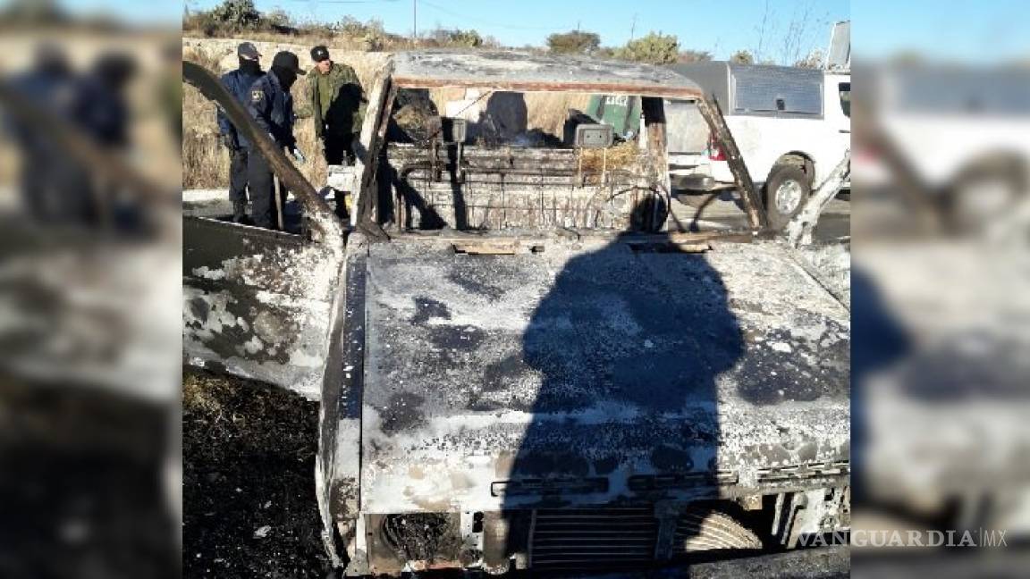 Hallan bolsas con restos humanos en auto incendiado en Zacatecas