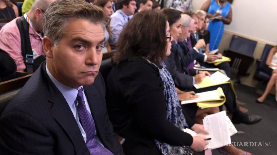 Casa Blanca intimida a reportero que discutió con Trump