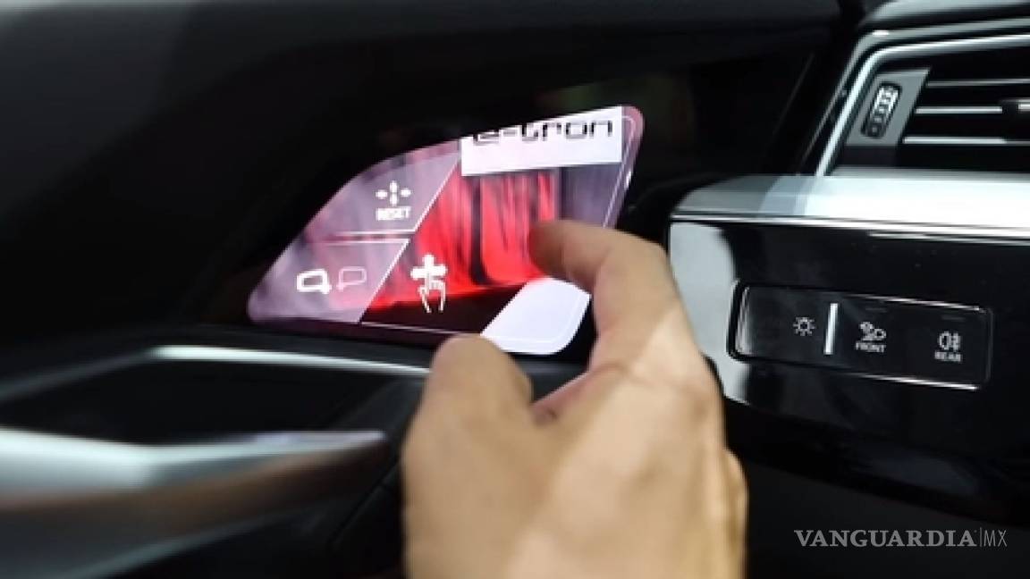 Así funcionan los increíbles retrovisores virtuales del Audi E-Tron