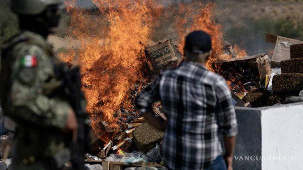 $!Incineran en Nuevo León más de una tonelada 800 kilos de droga