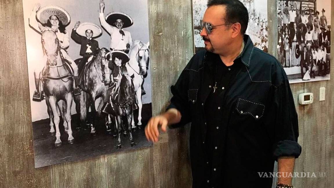 $!Por su décimo aniversario luctuoso abren una muestra de Antonio Aguilar en Los Angeles