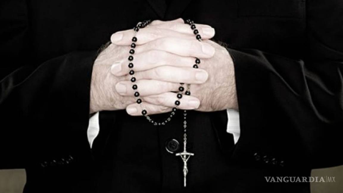 Casi 700 curas católicos de Illinois son acusados de abuso sexual contra menores