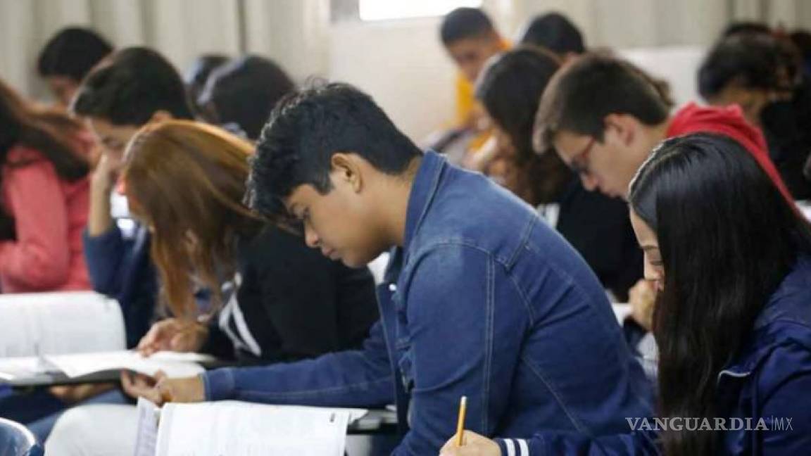 Polémica por ley de educación en Puebla es electoral: AMLO