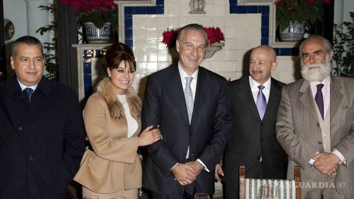 $!Luego de derrochar millones gracias a Juan Collado, Yadhira Carillo no tiene ni para alimentar a sus perros