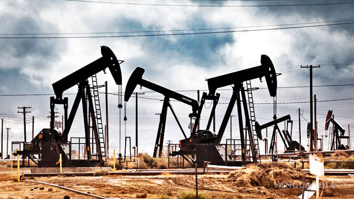 OPEP+ subirá gradualmente la producción petrolera a partir de mayo