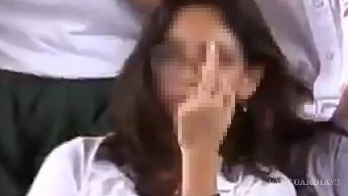 Estudiante no recibe sanción tras gesto obsceno en mitin de AMLO en Yucatán